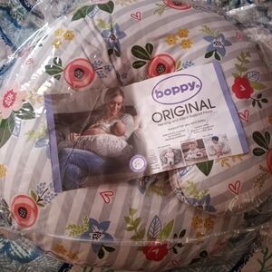 Boppy Original Nursing Pillow Multi-Color Floral